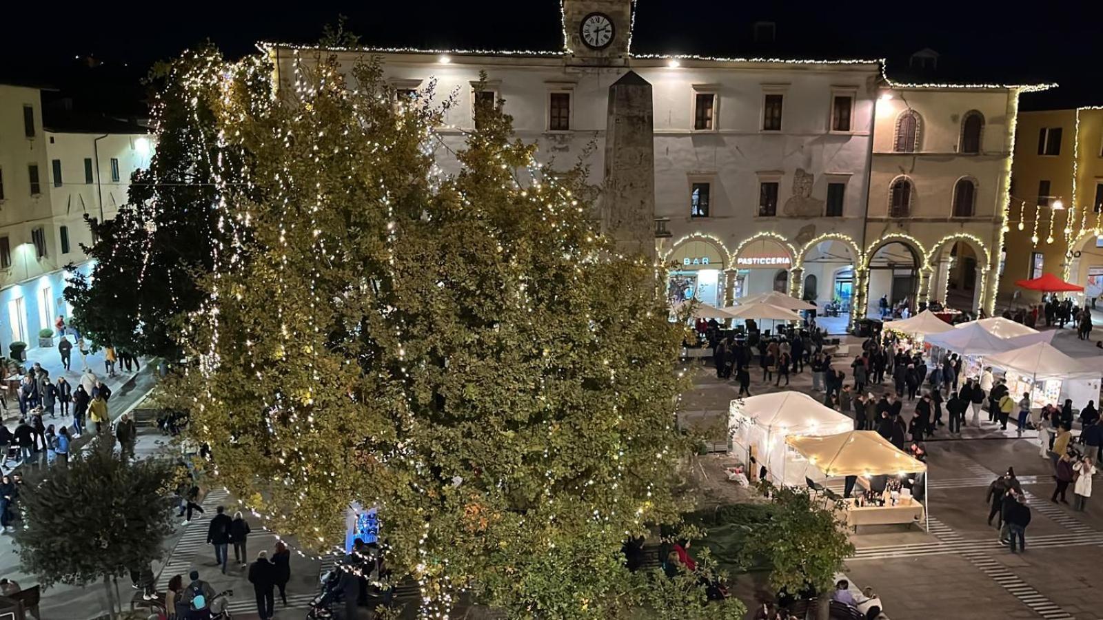 Piazza Arnolfo 1932 Apartman Colle Val D'Elsa Kültér fotó